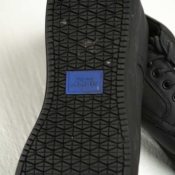 Mens 10.5 Aldo Non-Slip Restaurant Shoes - Picture 3 of 3